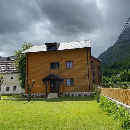 Guesthouse Mehmeti Valbone Ngoại thất bức ảnh