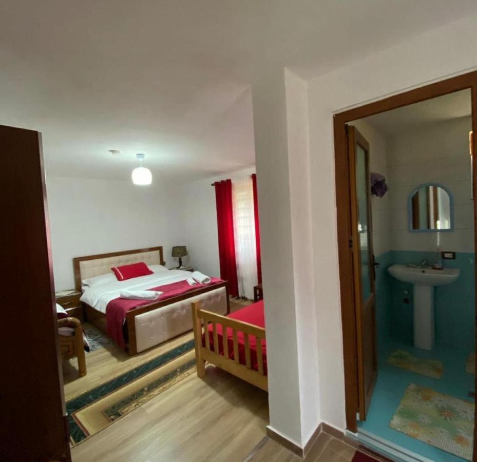 Guesthouse Mehmeti Valbone Ngoại thất bức ảnh